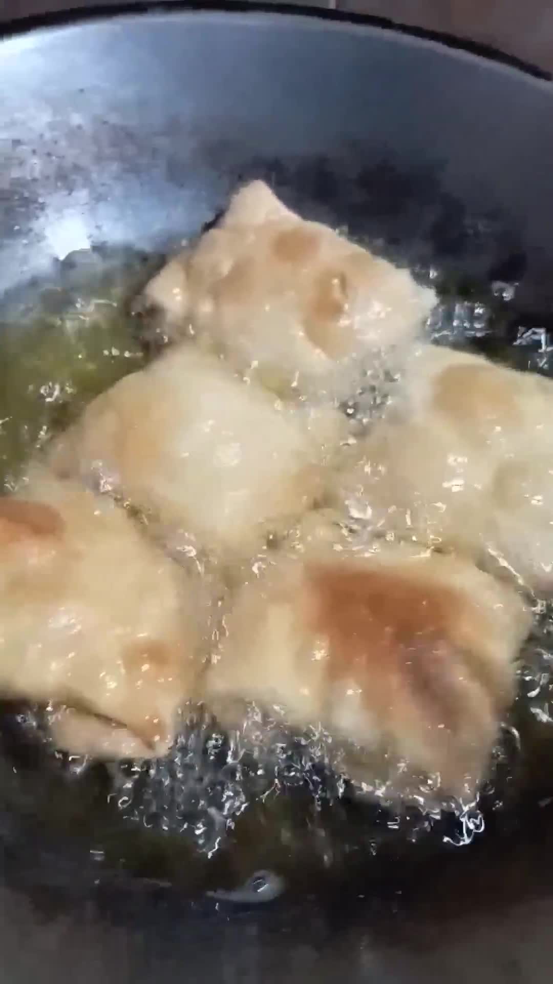 Foto langkah ke 9 dari resep Martabak Kentang Wortel palembang.