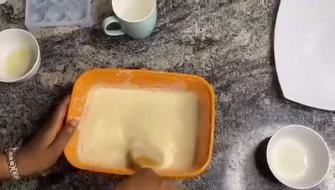 A picture of step 4 of Title:Chicken pancake wrap.