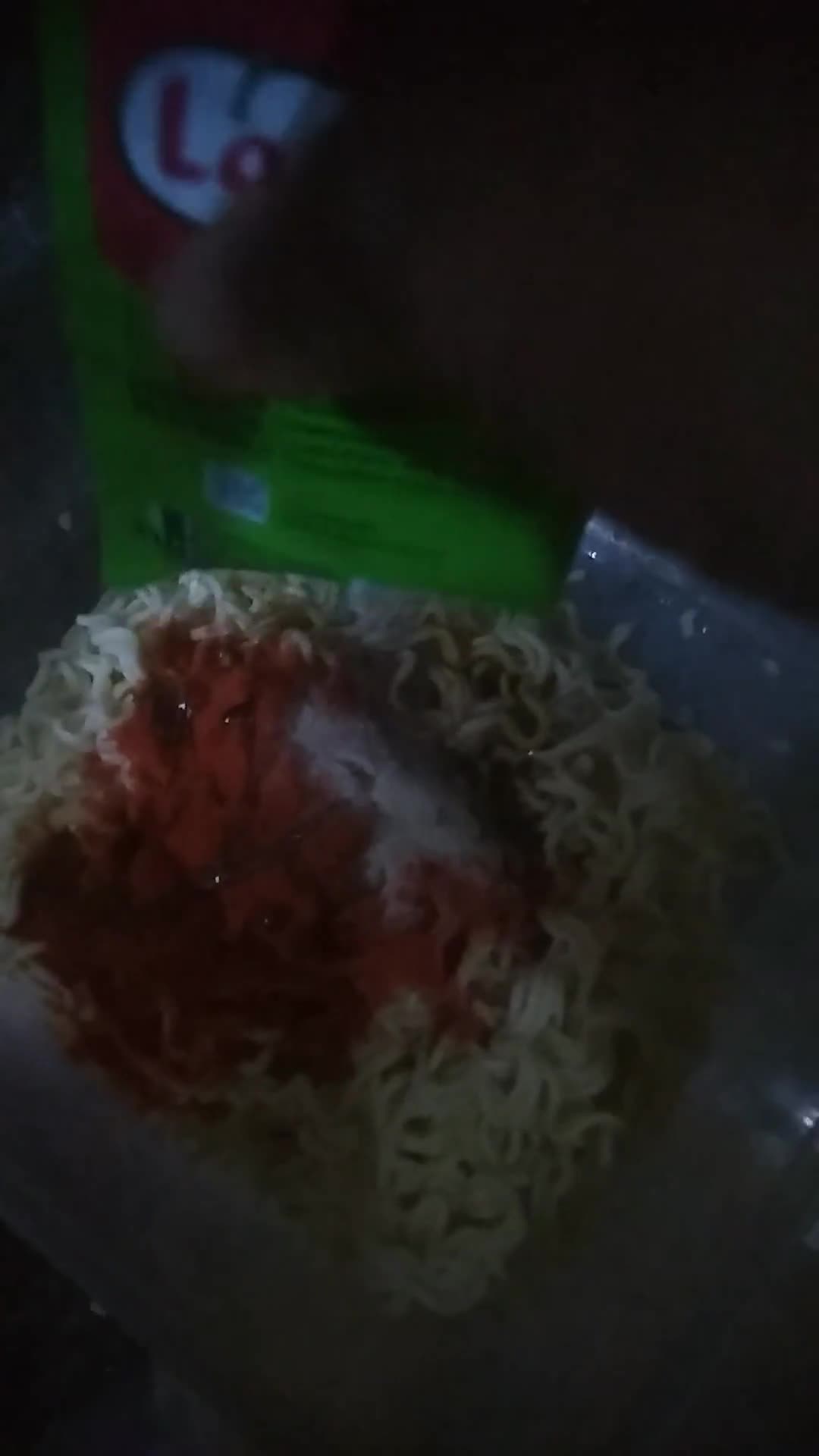 Foto langkah ke 4 dari resep Nasbent BAT Lumpia Mie Telur Sosis JALETOT (kulit tahu).