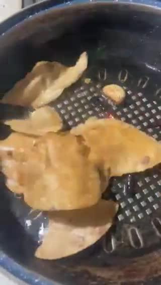 Foto del paso 2 de la receta: Frijoles negros refritos con manteca de cerdo 🐽