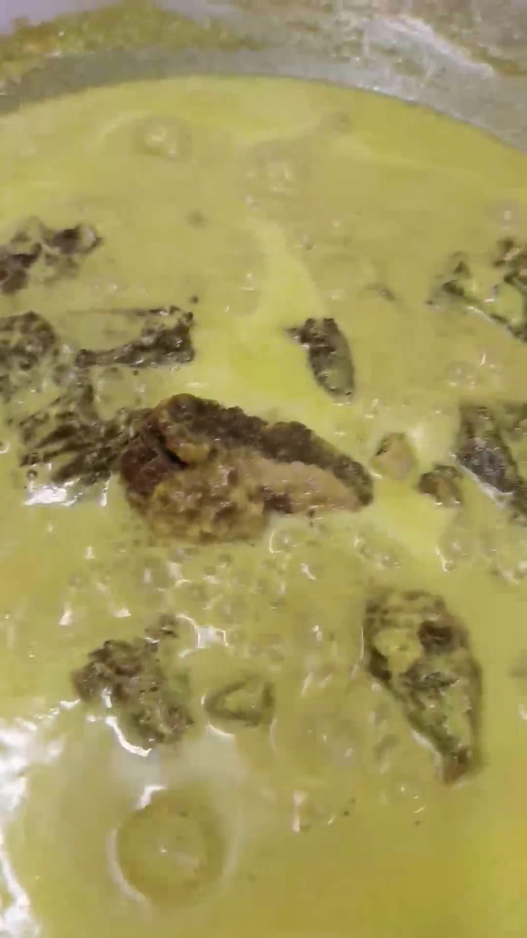 Gambar langkah 4 resipi Gulai Tulang Lembu.