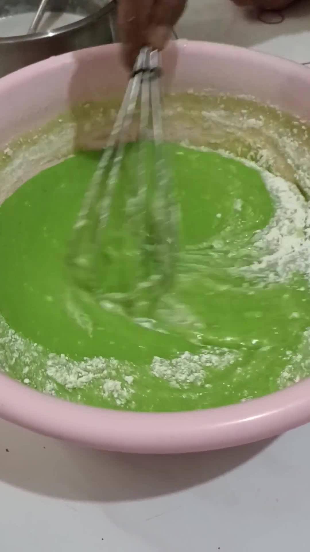 Foto langkah ke 6 dari resep Bolu Kojo ala Bu Fat (dipanggang).