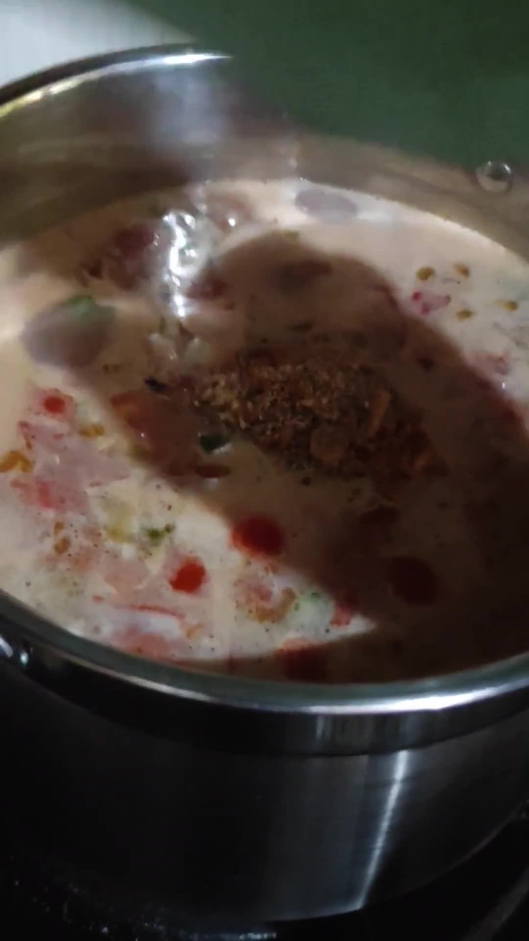 Foto langkah ke 8 dari resep Sup Krim Kacang Merah Sayap Ayam.
