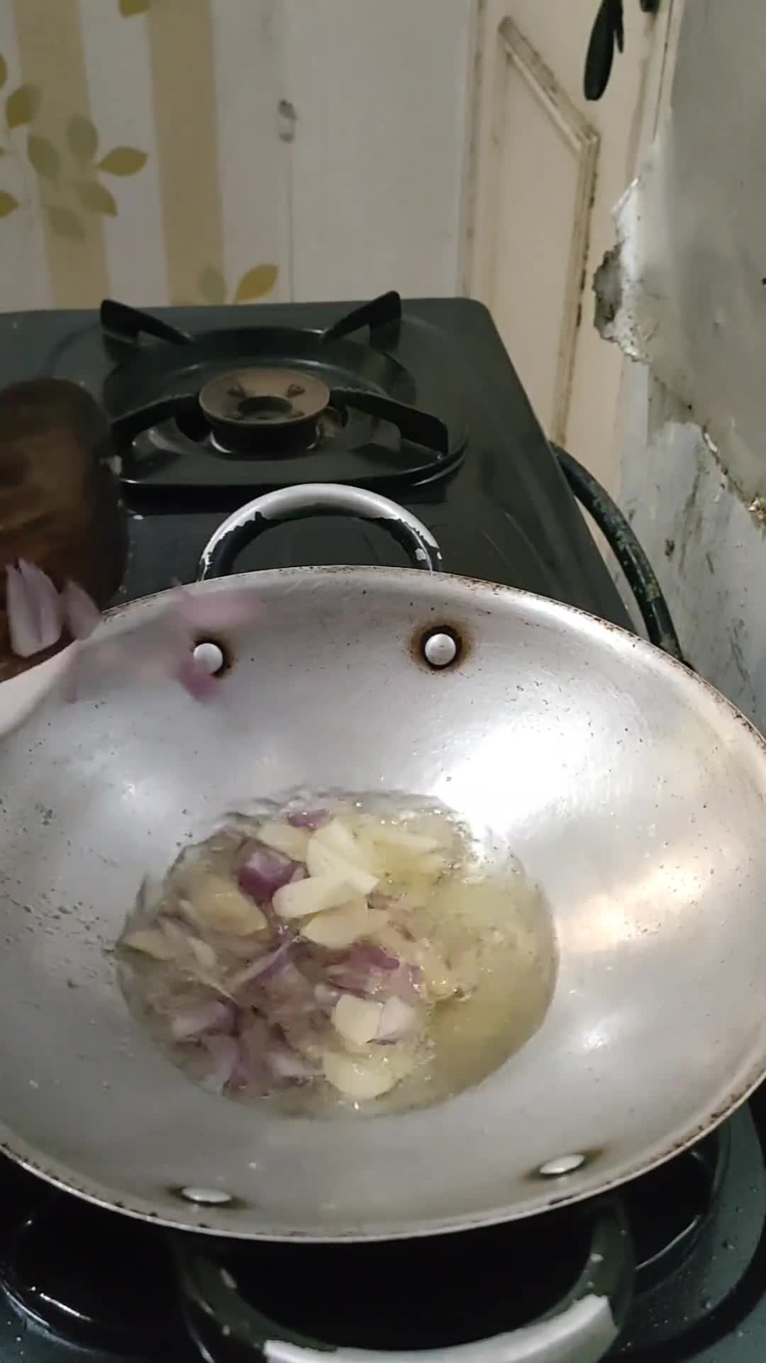 Foto langkah ke 1 dari resep Nasi Liwet Sederhana.