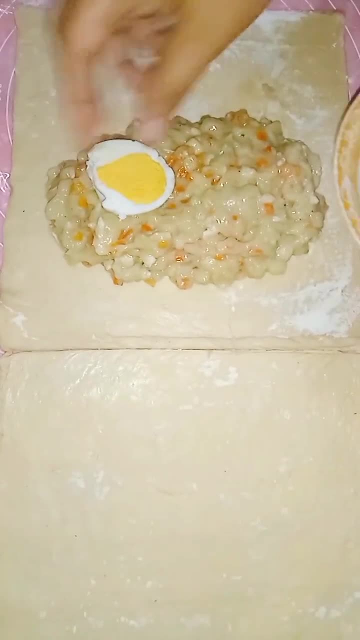 Foto langkah ke 5 dari resep Picnic roll rogut ayam.