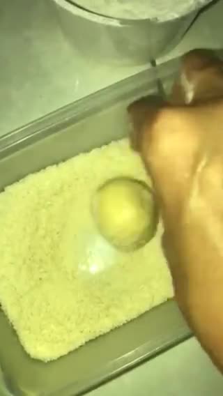 Foto langkah ke 3 dari resep Bola-Bola Tape Goreng.