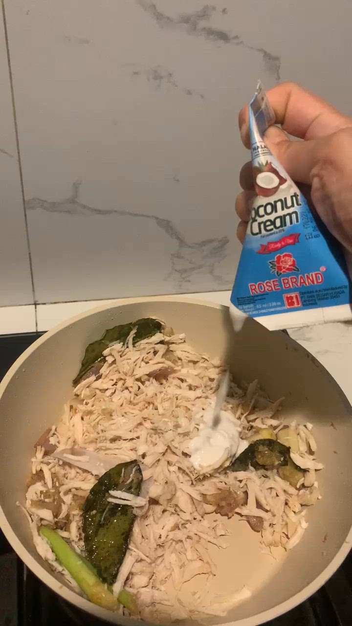 Foto langkah ke 4 dari resep Isian ayam untuk lemper.