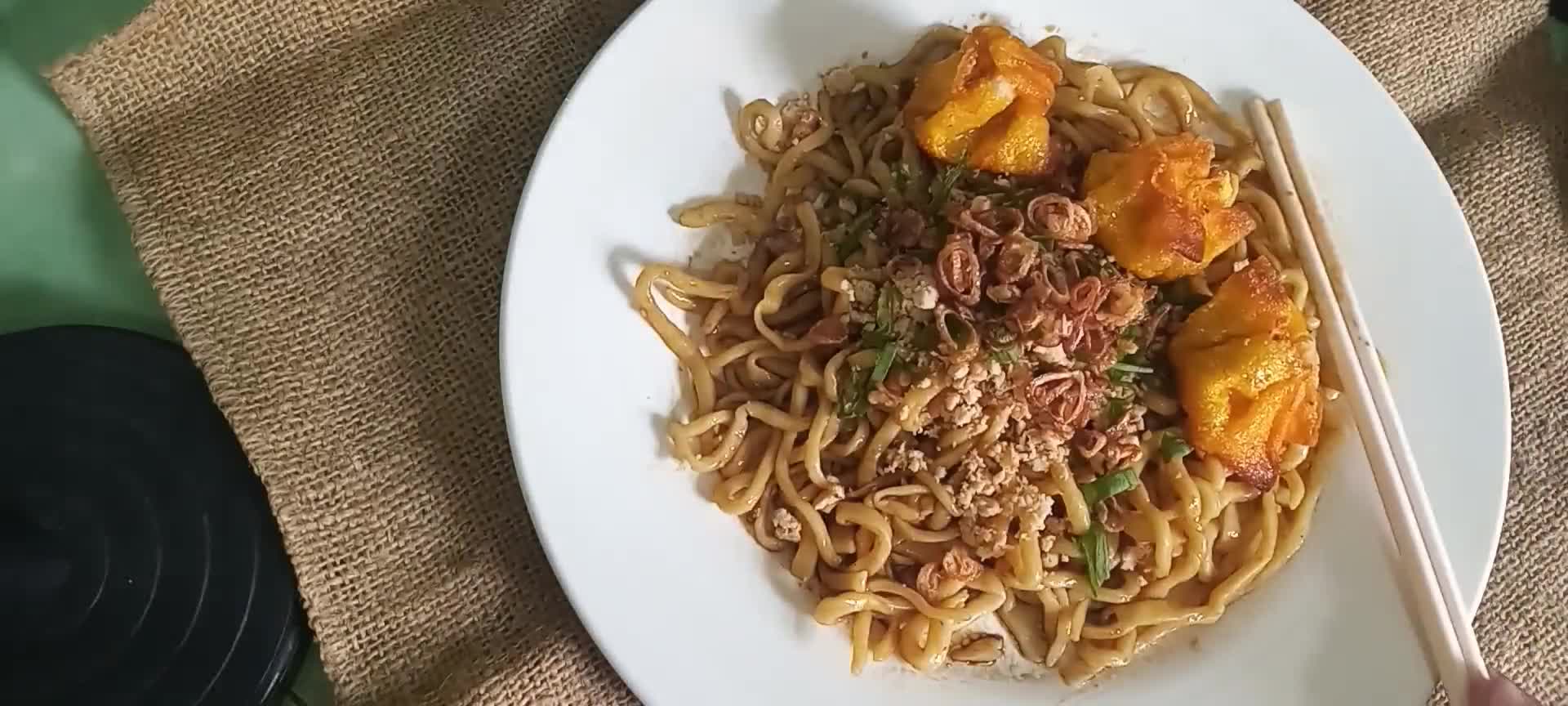 Foto langkah ke 13 dari resep Mie Gacoan Bayam (mie home made).