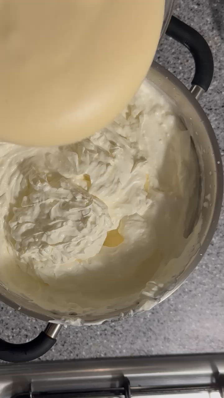 Foto del passaggio 11 della ricetta Tiramisù al Limone