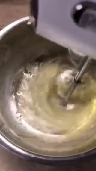 Foto del passaggio 3 della ricetta Frittelle di mele e cannella