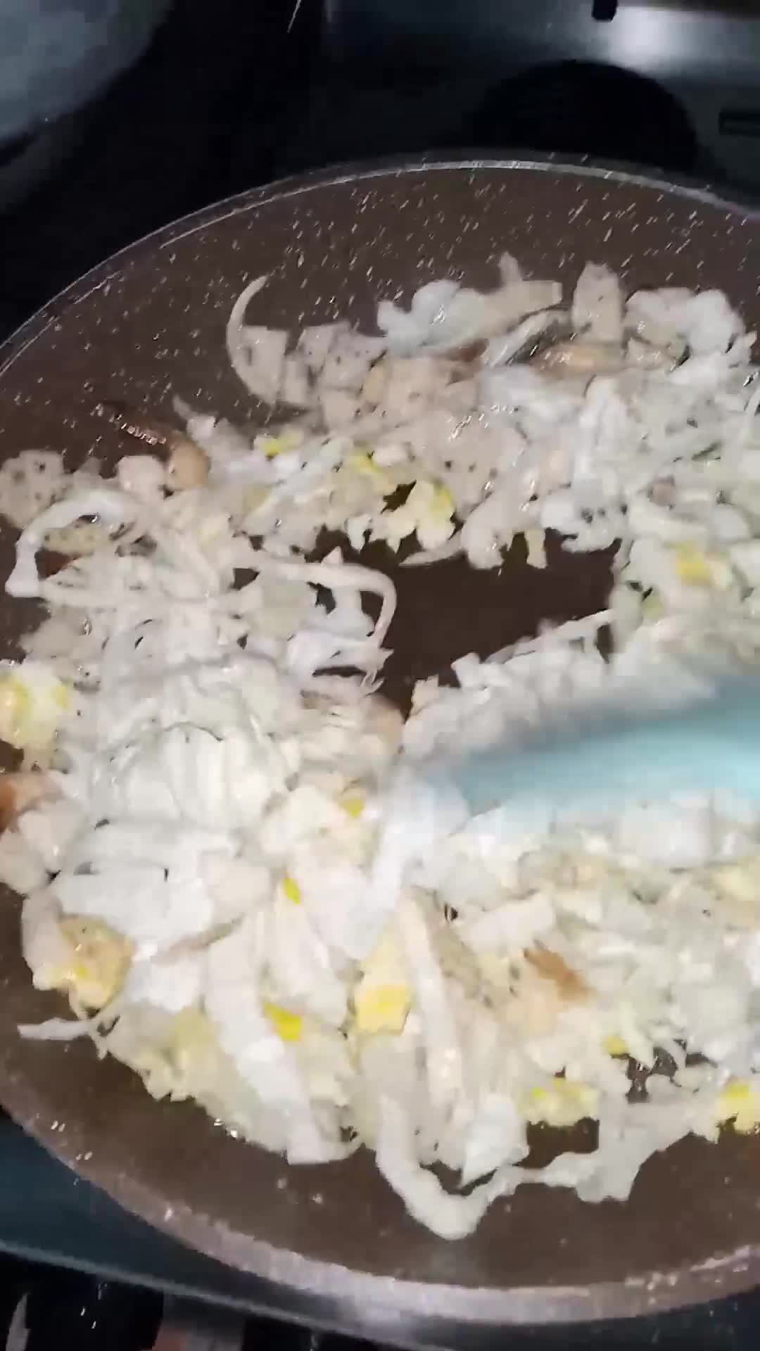 Foto langkah ke 2 dari resep Mie Goreng Udang.