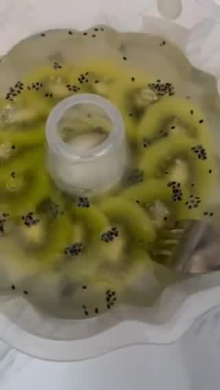 Foto langkah ke 5 dari resep Puding kiwi susu.