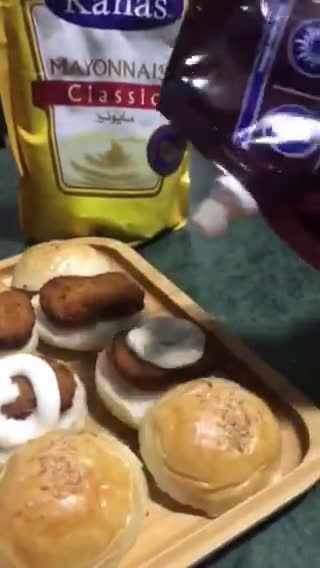 A picture of step 3 of Slider-Style Mini Burgers.
