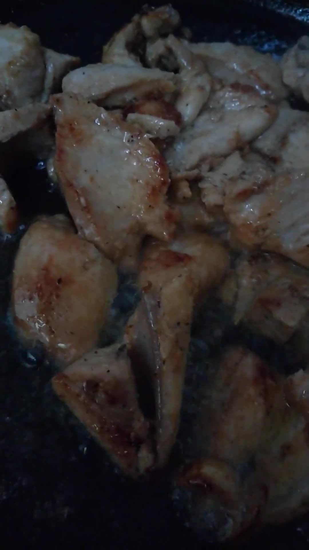Gambar langkah 1 resipi Ayam cendawan.