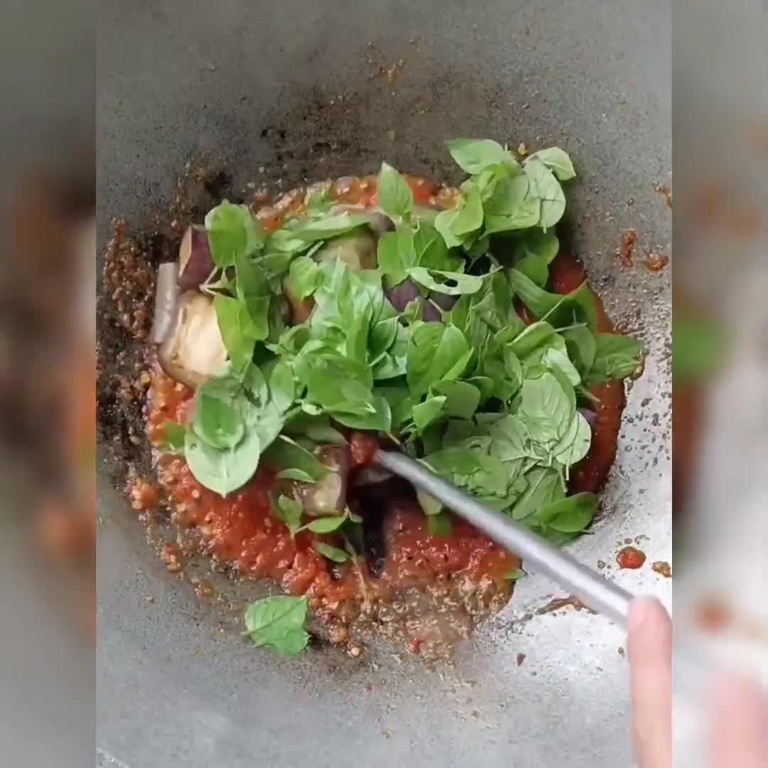 Foto langkah ke 4 dari resep Balado Terong Kemangi.