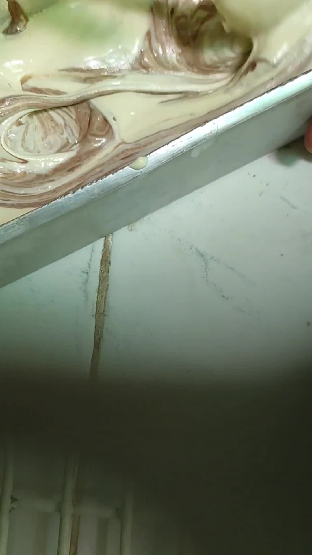 Foto langkah ke 3 dari resep Marmer Cake.