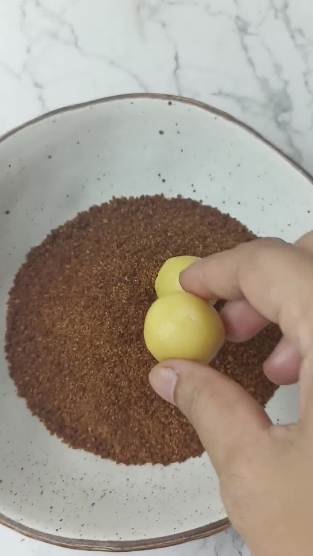 Foto langkah ke 3 dari resep Palm Cheese Cookies.
