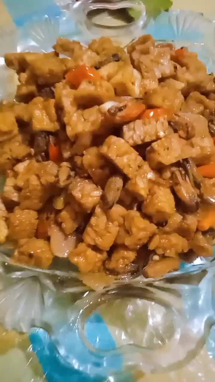 Foto langkah ke 4 dari resep Orek kerang tahu dan tempe.