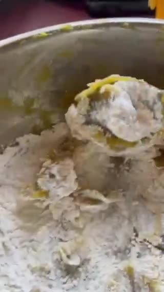 Foto langkah ke 3 dari resep Waffle ubi madu.