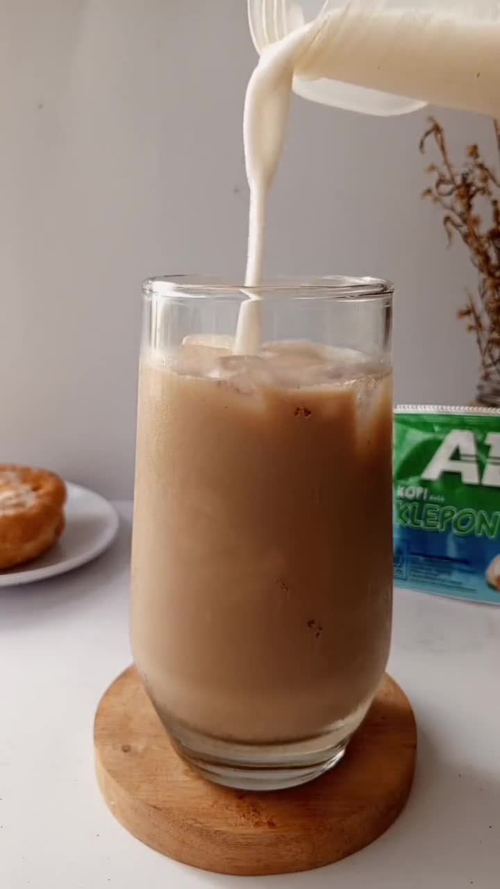 Foto langkah ke 3 dari resep Es Kopi Klepon.