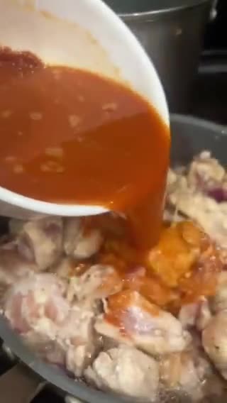 A picture of step 6 of Chicken Afritada Menudo.