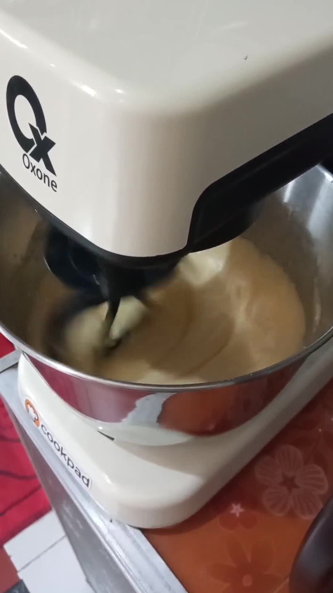 Foto langkah ke 4 dari resep Marble Cake (Butter Cake High Ratio Method).