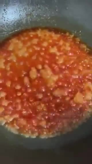 Gambar langkah 3 resipi Mi Sotong Bayam.