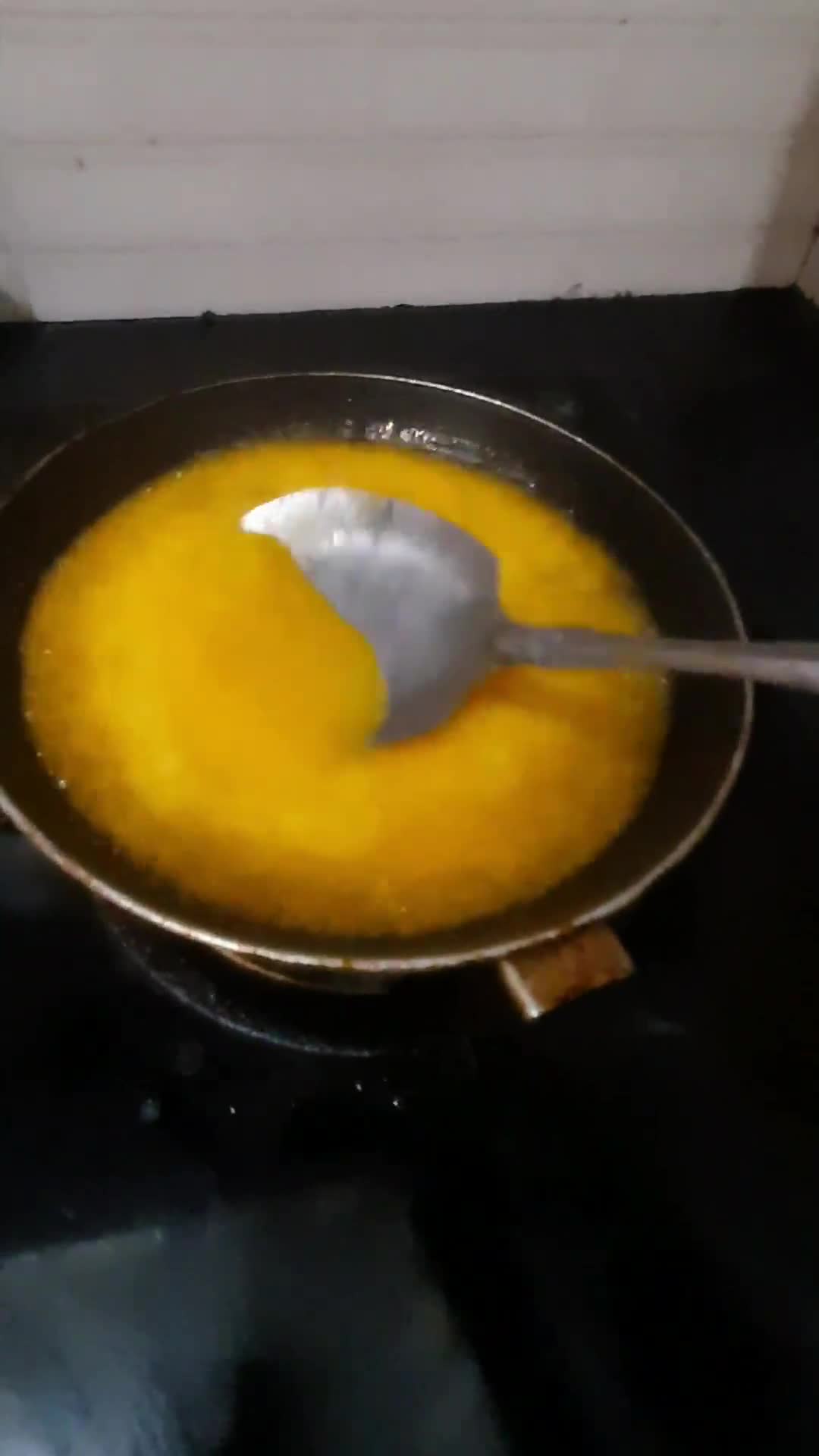 Foto langkah ke 3 dari resep Cake Karamel.