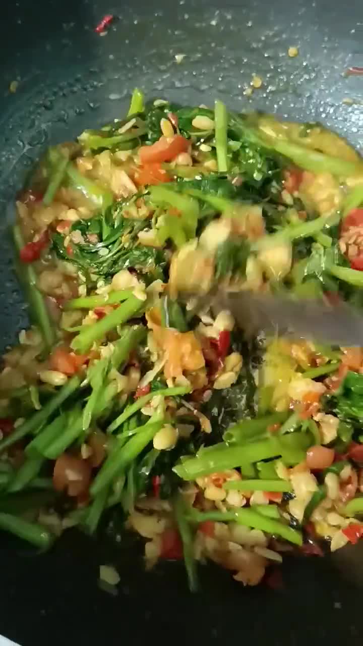 Foto langkah ke 2 dari resep Tumis sambal tempe kangkung.