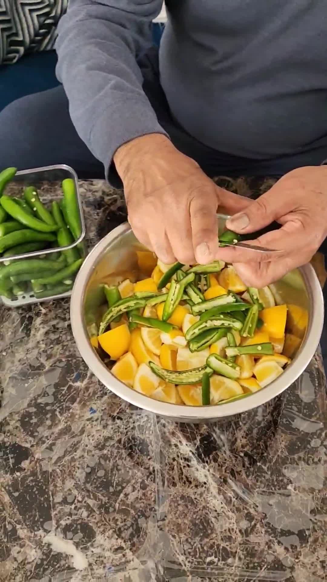 A picture of step 1 of Lemon chilli pickle.