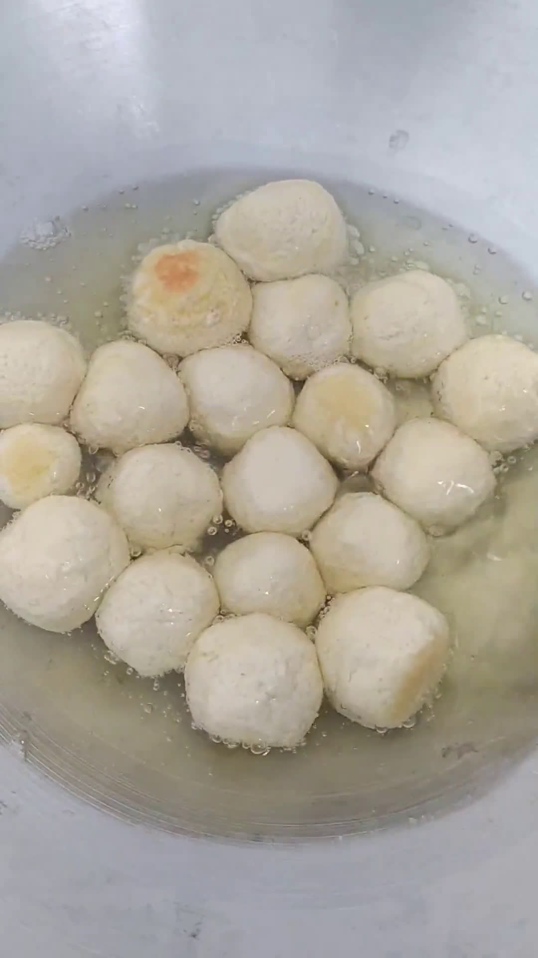 Foto langkah ke 5 dari resep Tahu Bulat Isi Keju.