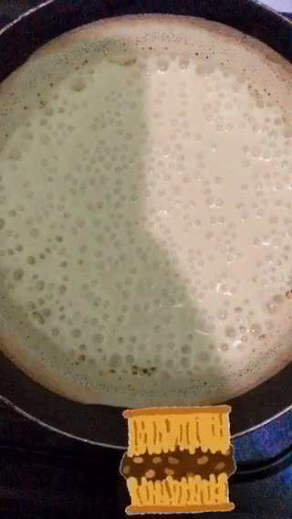 Foto langkah ke 6 dari resep Martabak manis teflon.