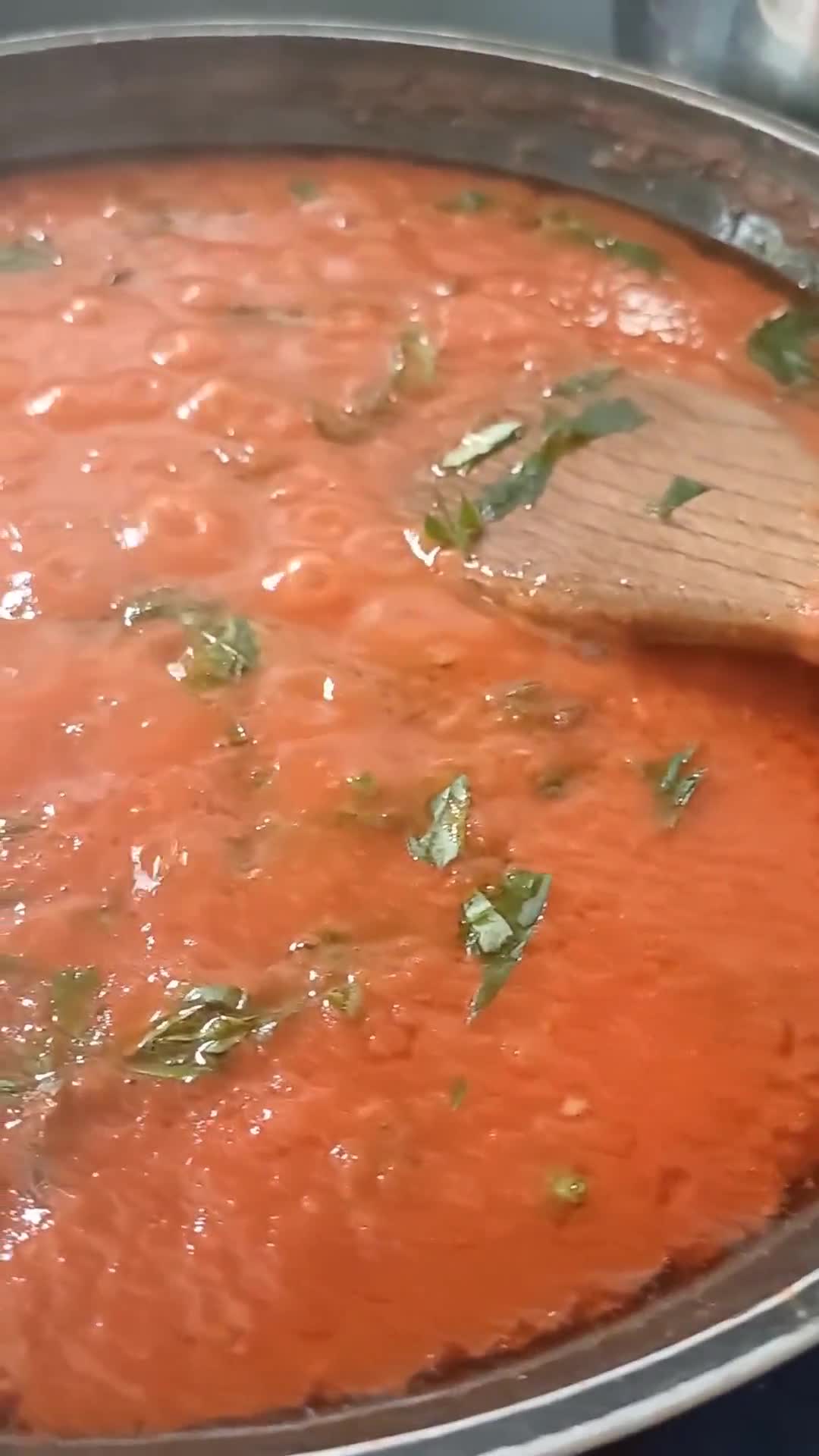 Foto del paso 3 de la receta: Espirales con anchoas y albahaca