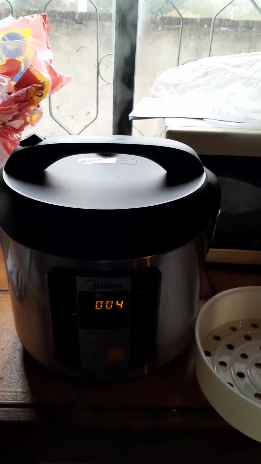 Foto del paso 4 de la receta: Estofado de carne en olla a presión Midea