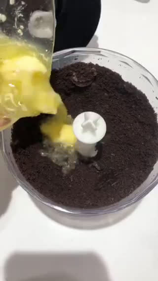 Foto del paso 2 de la receta: Oreo cheesecake bars