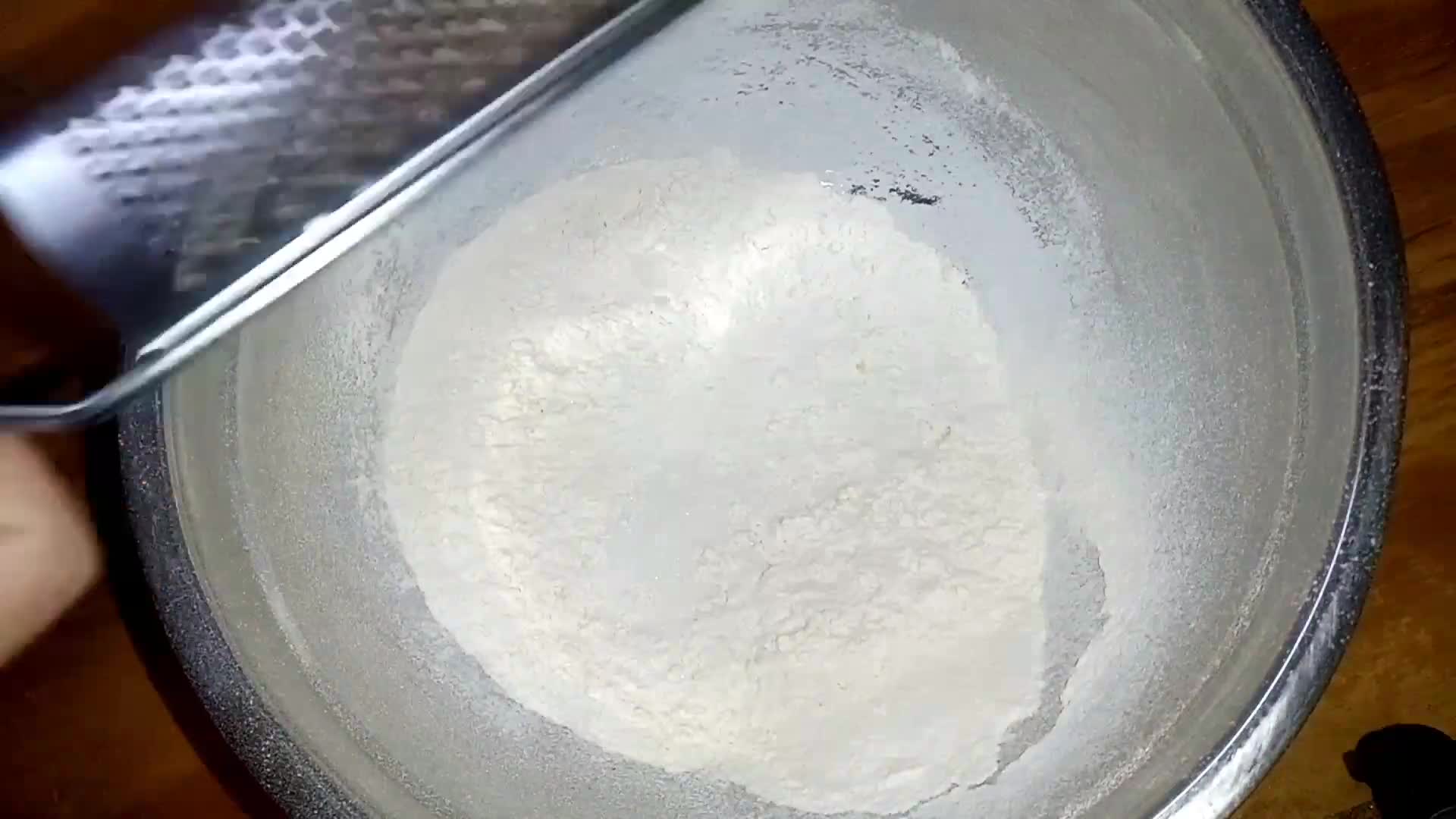 Foto del paso 2 de la receta: Rosca de Pascua con aceite