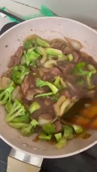 Foto langkah ke 3 dari resep Beef Lada Hitam.