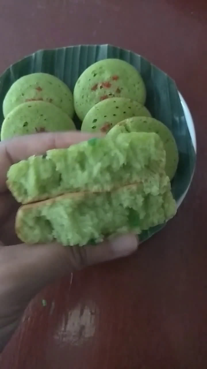 Foto langkah ke 7 dari resep Pukis Sawi Hijau.