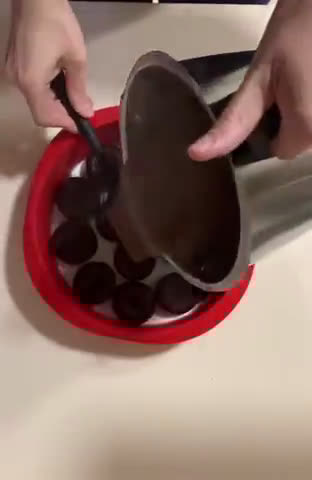 Foto del paso 5 de la receta: Tarta de donettes