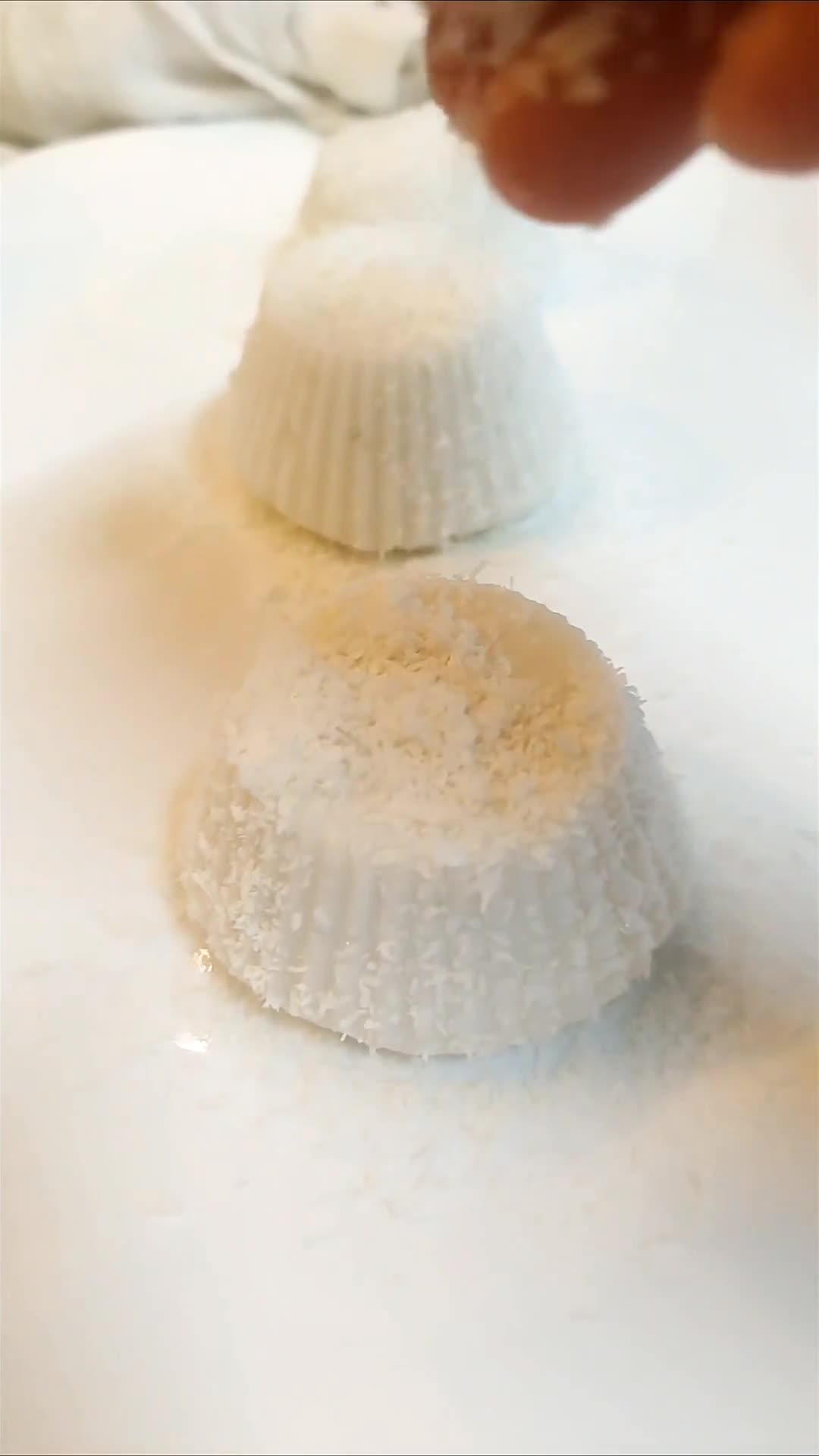 Foto del paso 4 de la receta: Budín rápido de coco