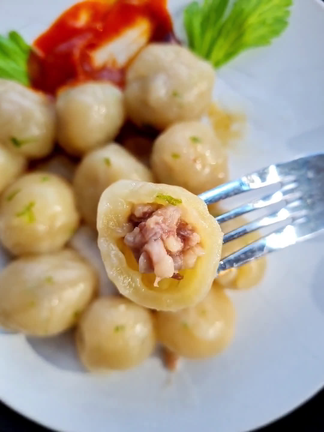Foto langkah ke 6 dari resep Pentol cilok isi. Simple murah enak.