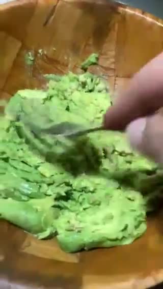Foto del paso 5 de la receta: Guacamole 🥑 a la Jauregrill