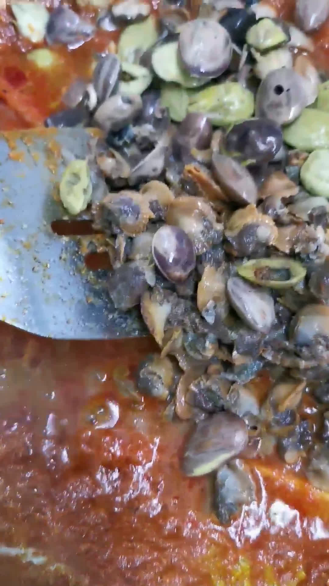 Gambar langkah 3 resipi Kerang Masak Sambal.