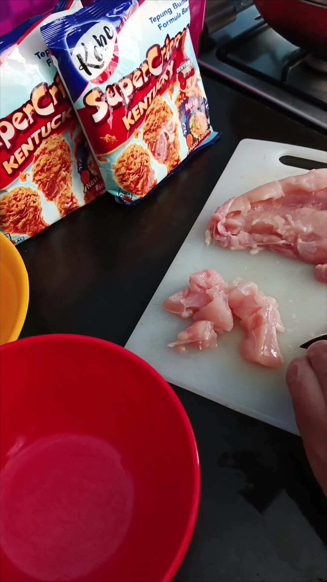 Foto langkah ke 1 dari resep Ayam Popcorn BonCrispy.