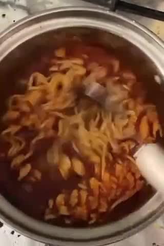 صورة لخطوة 4 من وصفة -اندومي باللبنه بنكهه ايطاليه 🍜🇮🇹!