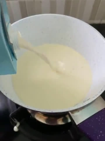Foto langkah ke 2 dari resep Milk Pudding (ala Gyukak*).