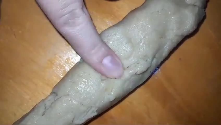 Foto del paso 5 de la receta: Pepas con banana pero sin manteca ni huevos