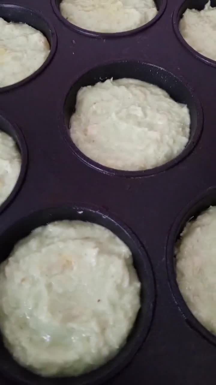 Foto langkah ke 4 dari resep Wingko Tape Pandan.