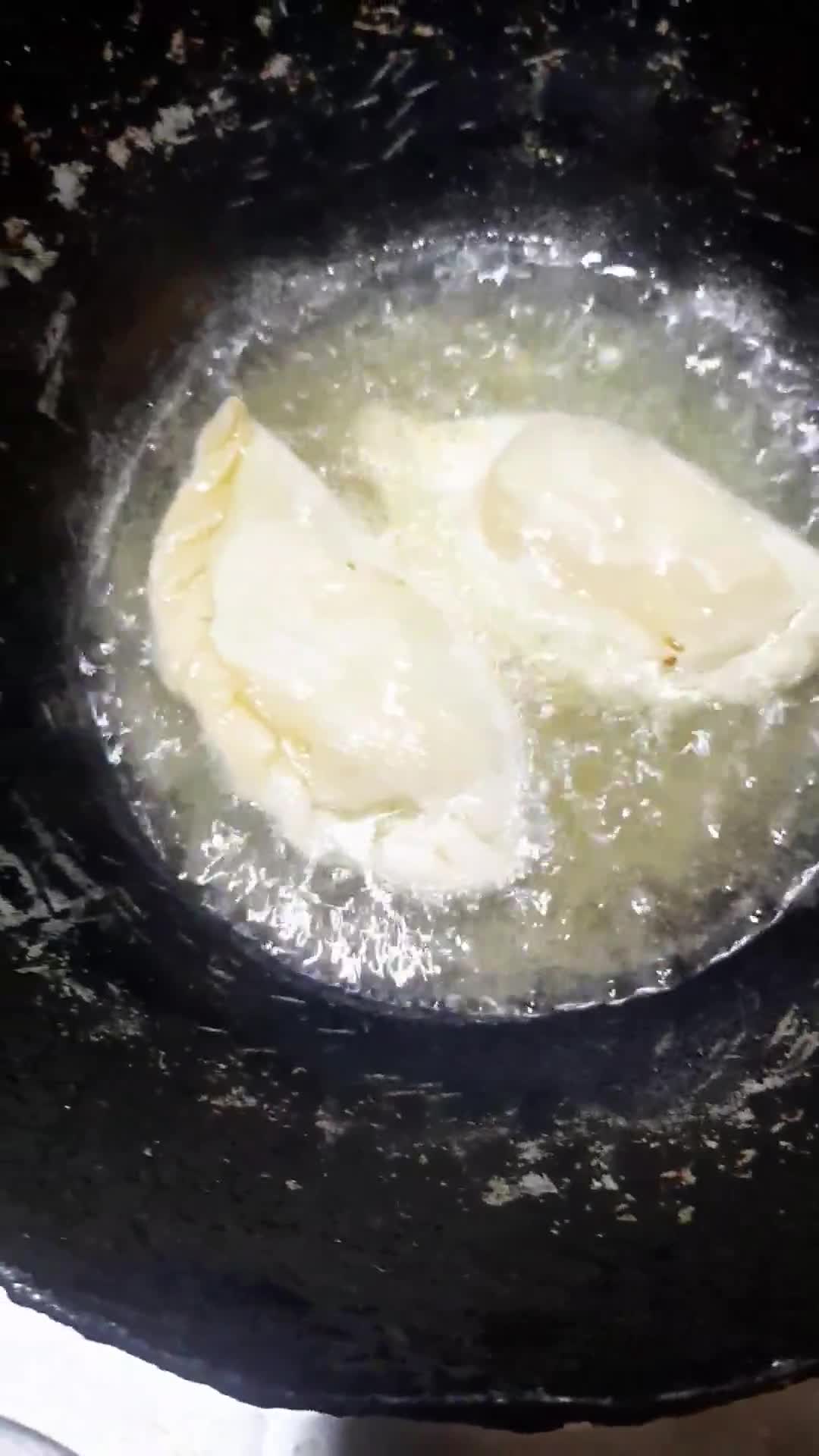 A picture of step 13 of Flaky layered samosa.