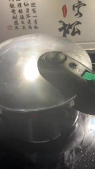 Foto del paso 7 de la receta: Meloso con carrilleras al Pedro Ximénez